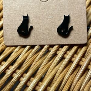 Black Cat-Shaped Stud Earrings